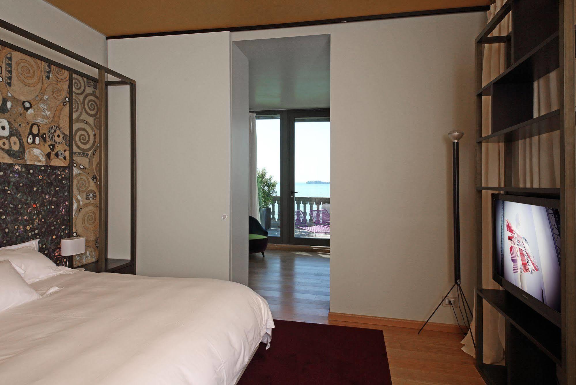 Bella Riva Gardone Riviera